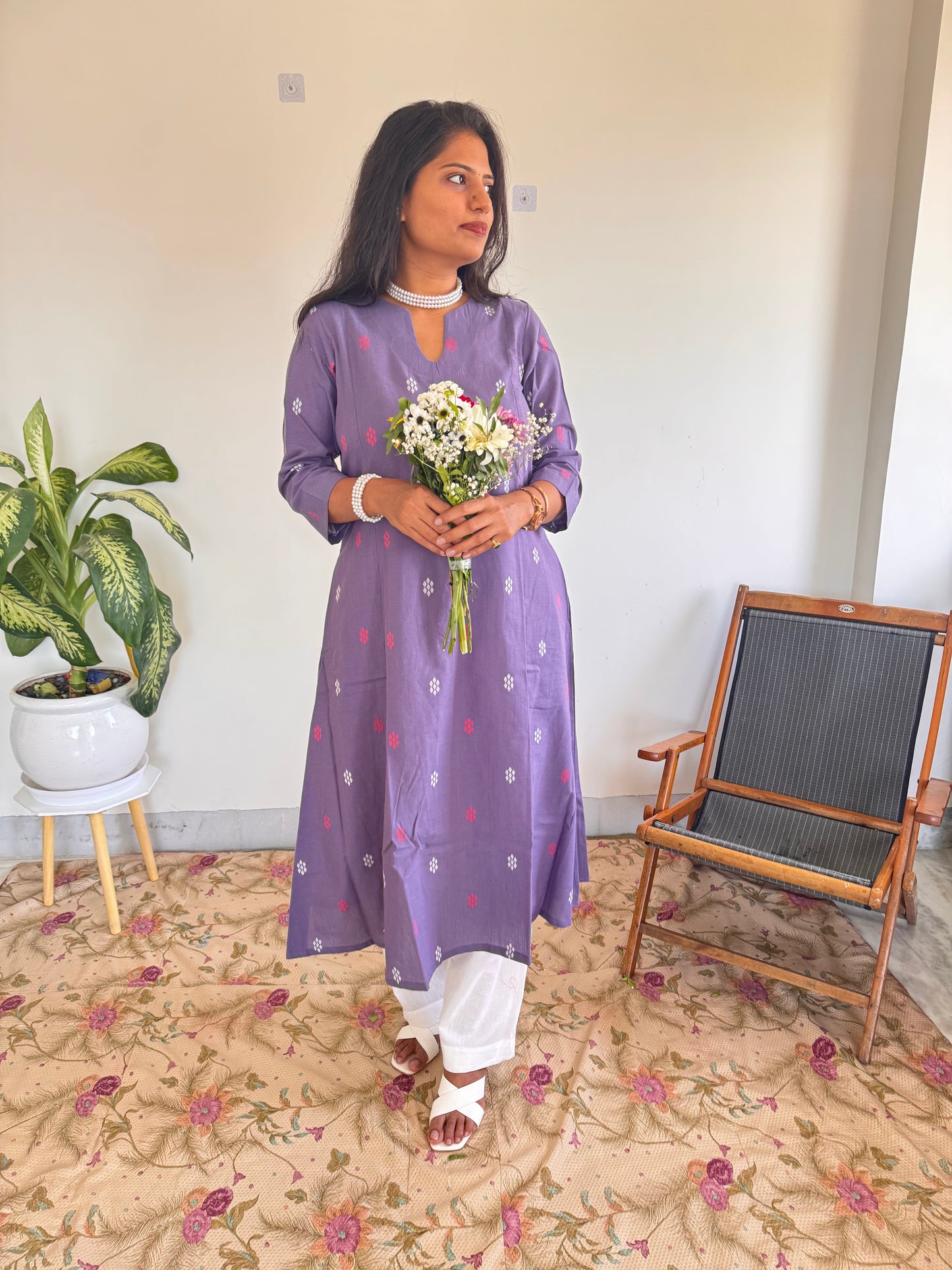 Lavender Floral Buti Kurta Set