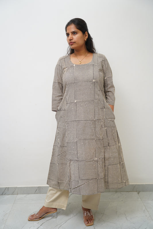 Black Grid Stripe Kurta Set